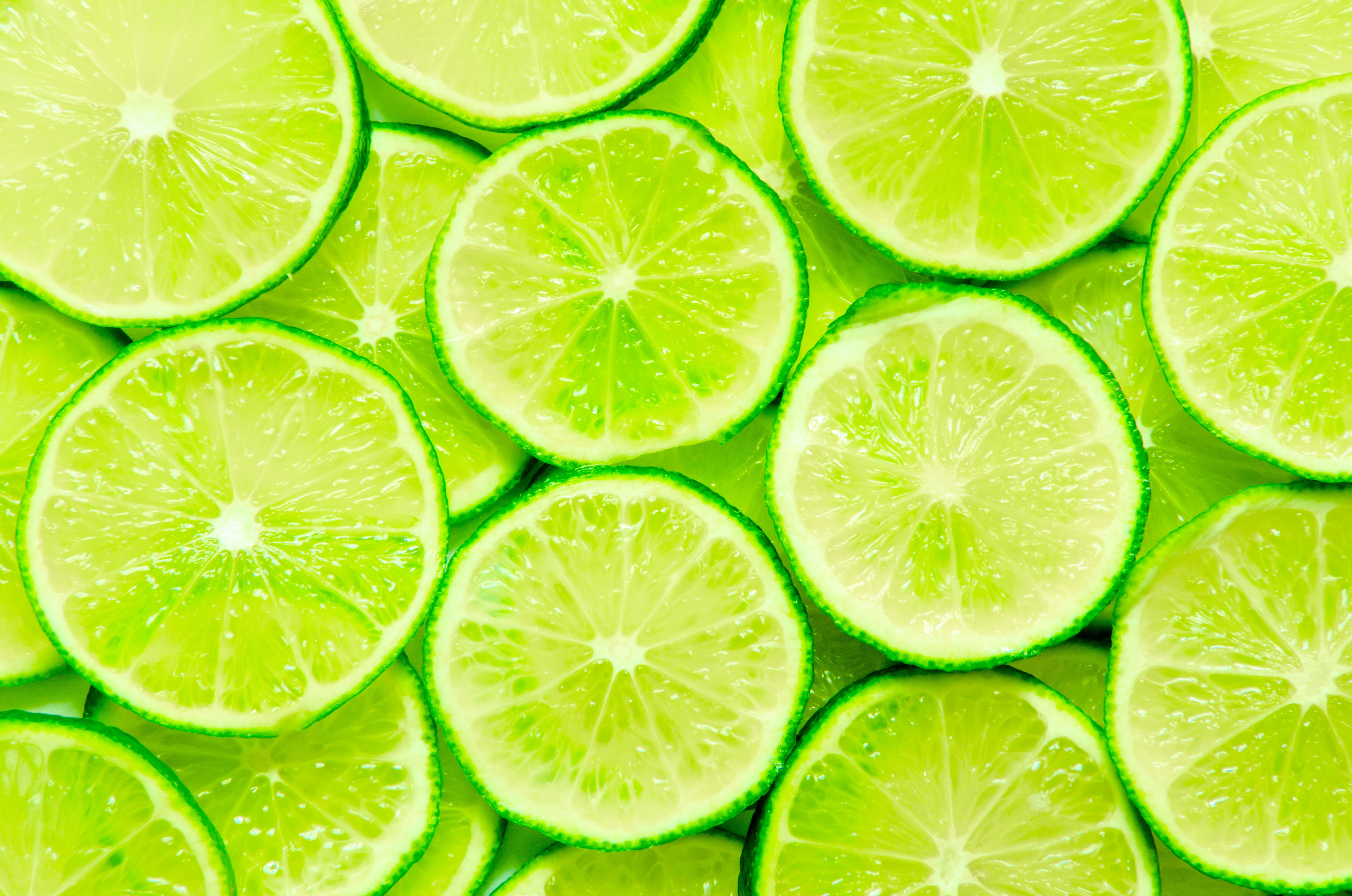 Сочный зеленый цвет. Lime лайм. Яркие фрукты. Сочные фрукты. Зеленый фрукт.