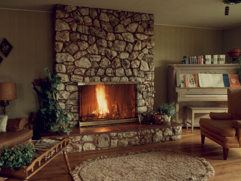 Фон с камином и креслом - 90 фото